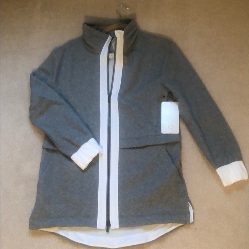 Lululemon Light as Warmth Jacket size 8